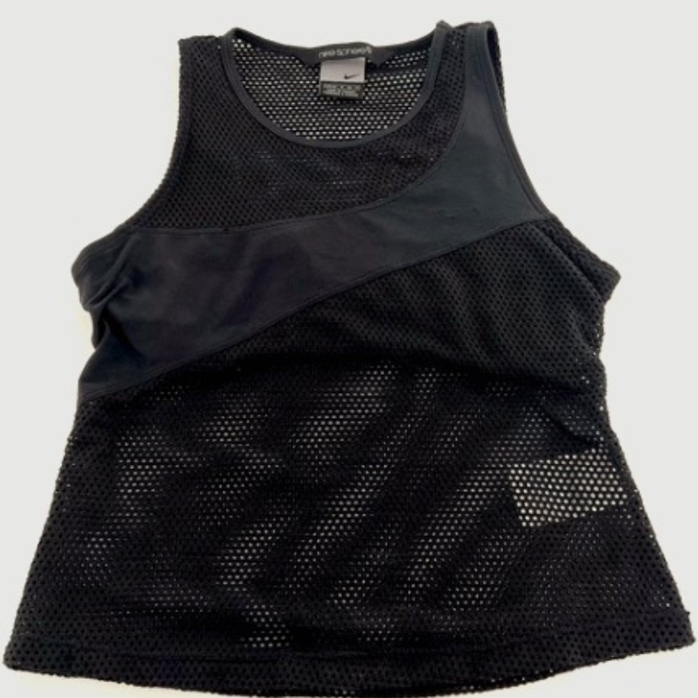 Nike Sphere Mesh Support Crop Top